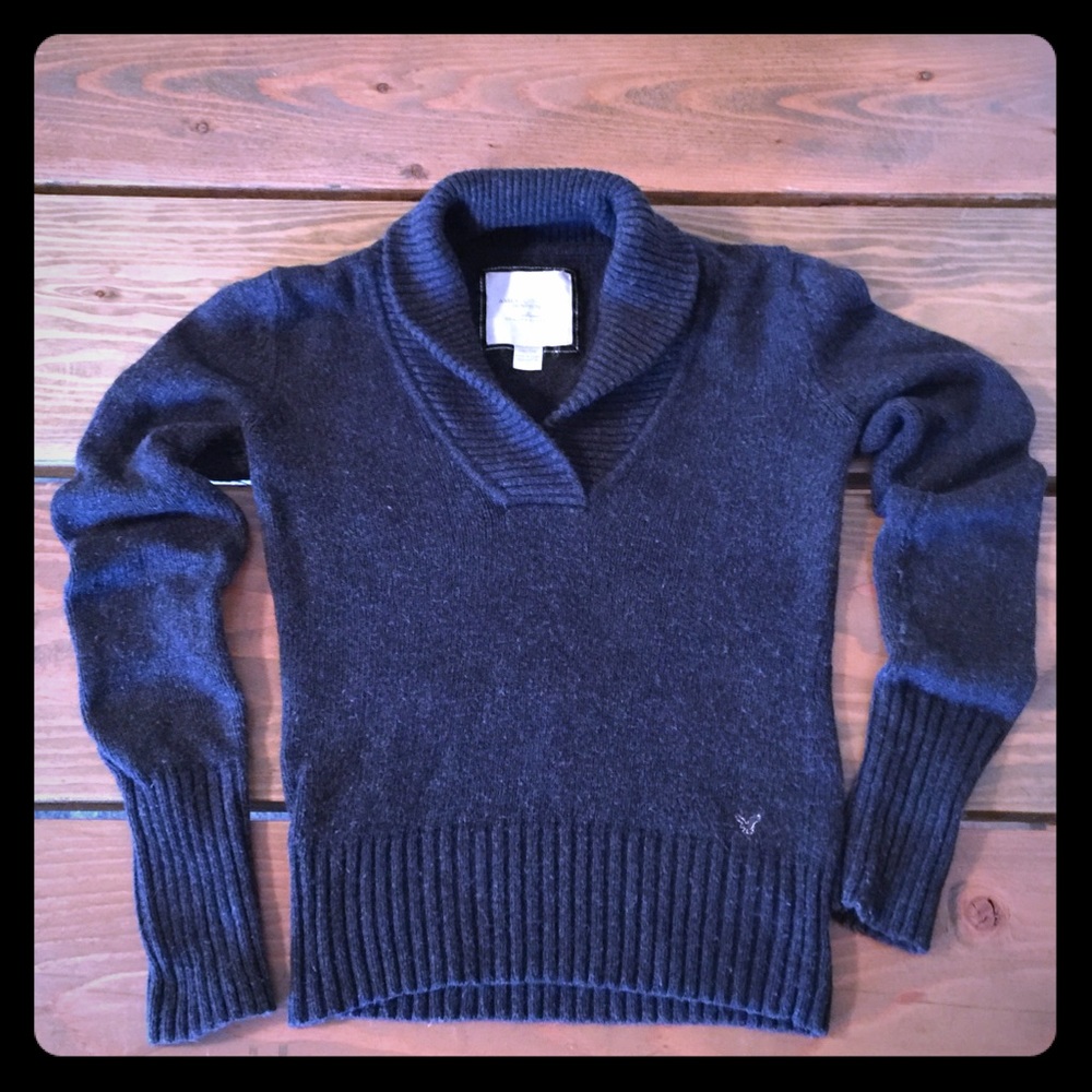 American Eagle Outfitters women’s sweater Sz M